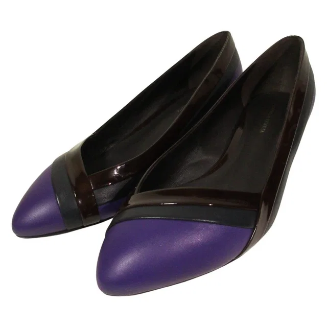 Bottega Veneta Leather Pumps in Leather from LuxUness