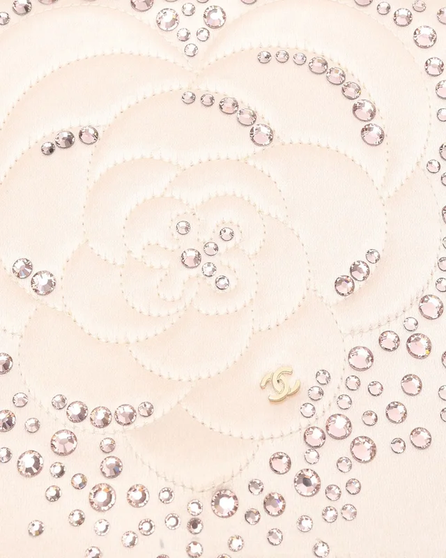Chanel Camellia Satin Rhinestone Chain Clutch Bag in Satin from A Retro Tale, photo 6 of 11