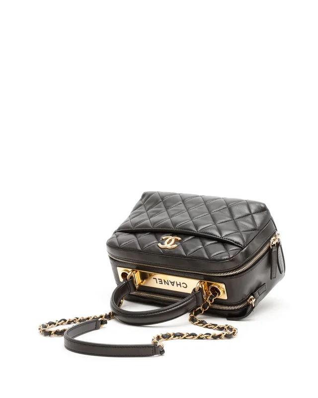 Chanel Medium Trendy Top Handle Bag in Leather from A Retro Tale, photo 4 of 12