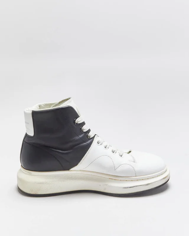 2021 Alexander Mcqueen Calfskin Leather Colourblock Exaggerated Sole High Top Trainers - UK7 in Calfskin from Rokit Vintage, photo 2 of 2