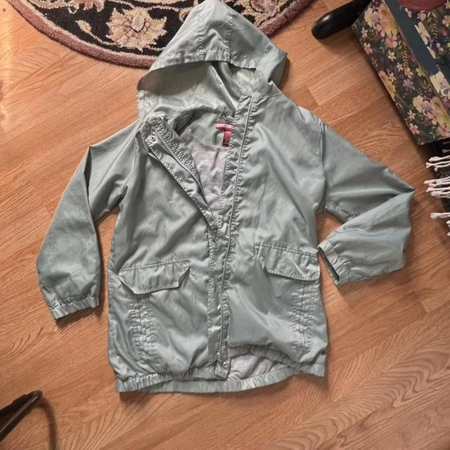 Tudor Women's Windbreaker Jacket - Green/Khaki - M in green|gold|neutral from Depop