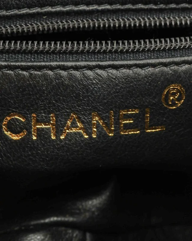 Chanel CC Full Flap Chain Bag in Patent leather from A Retro Tale, photo 8 of 10