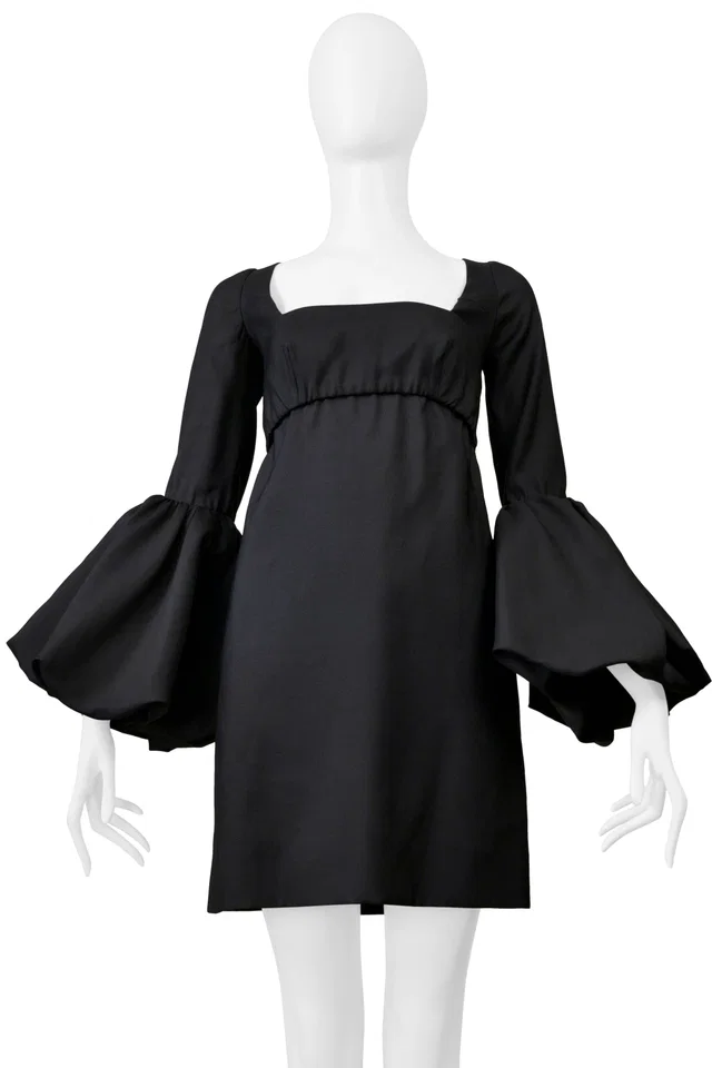Valentino Garavani Black Cocktail Dress With Pouf Sleeves 2018 in Black Silk from Resurrection Vintage