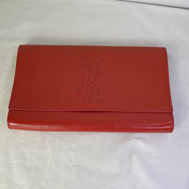 Saint Laurent Belle De Jour Clutch in Patent leather from Reowned