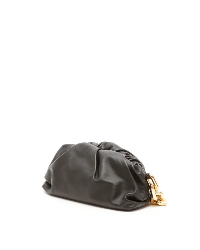 Bottega Veneta The Chain Pouch Bag in Leather from A Retro Tale, photo 2 of 9