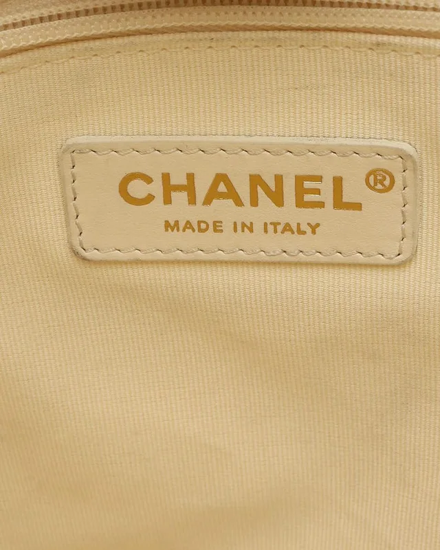 Chanel Deauville MM Tote Bag in Canvas from A Retro Tale, photo 10 of 14