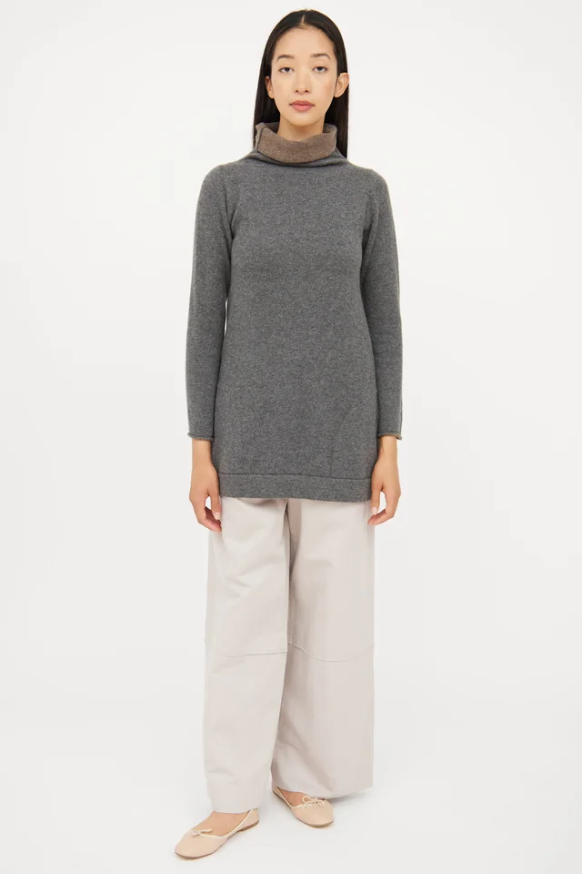 Brunello Cucinelli Cashmere Long Sleeve Sweater in Cashmere from VSP Consignment, photo 2 of 2