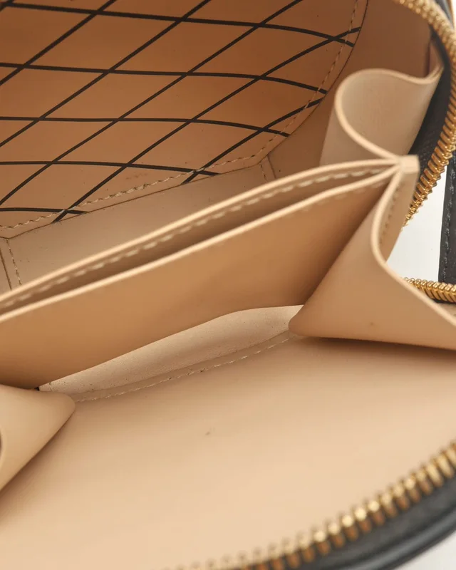 Louis Vuitton Vernis Mini Boite Chapeau Souple Bag from A Retro Tale, photo 8 of 10