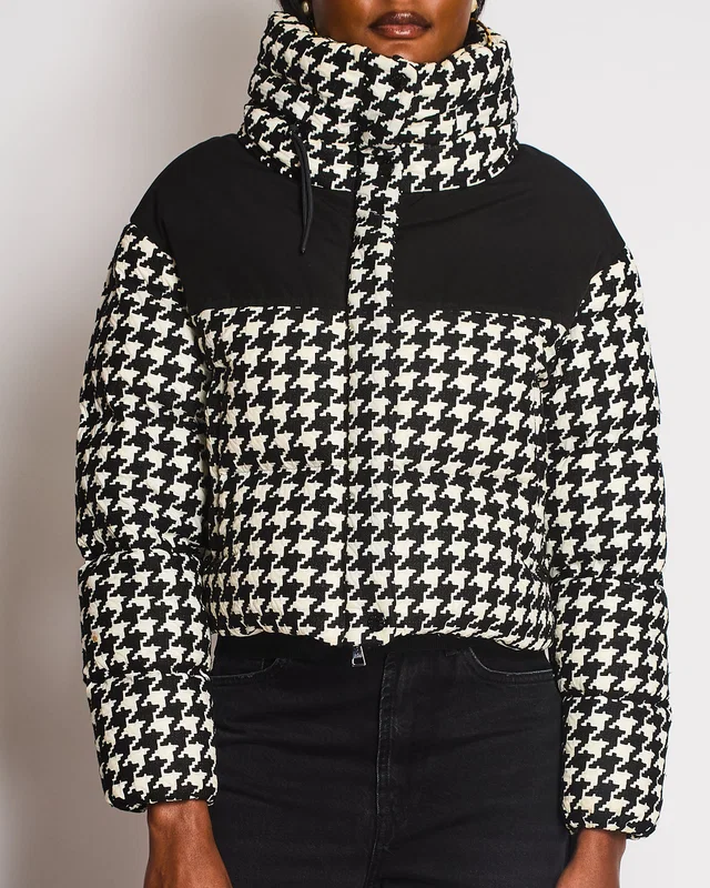 Moncler Black and White Houndstooth Puffer Jacket with Concealed Hood in Zip Neck Size 0 (UK 6) in Black from Sellier