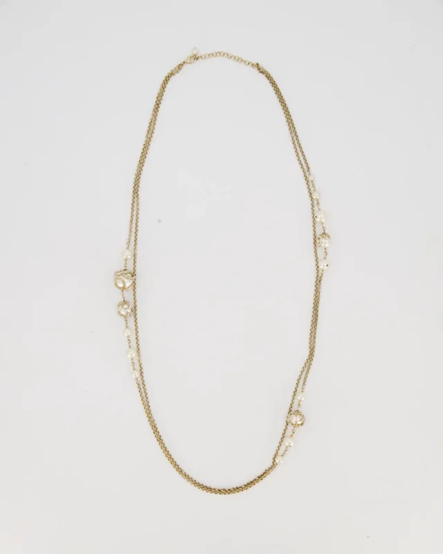 HOT* Chanel Champagne Gold Long Necklace with Pearls and CC Details in Gold from Sellier, photo 2 of 6