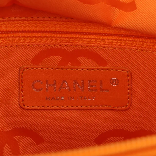Chanel tote bag L, brown, made around 2005 in Brown Lambskin from VINTAGE QOO TOKYO, photo 8 of 19