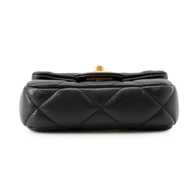 Chanel Matelasse ChainShoulder Bag BlackAP2271 Lambskin in Lambskin from GALLERY RARE, photo 3 of 10