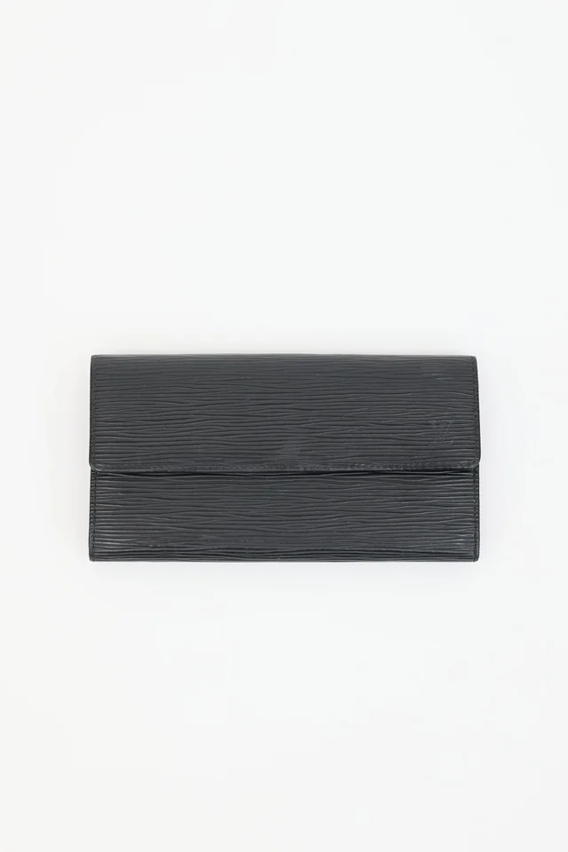 Louis Vuitton 2001 Epi Leather Sarah Wallet from VSP Consignment
