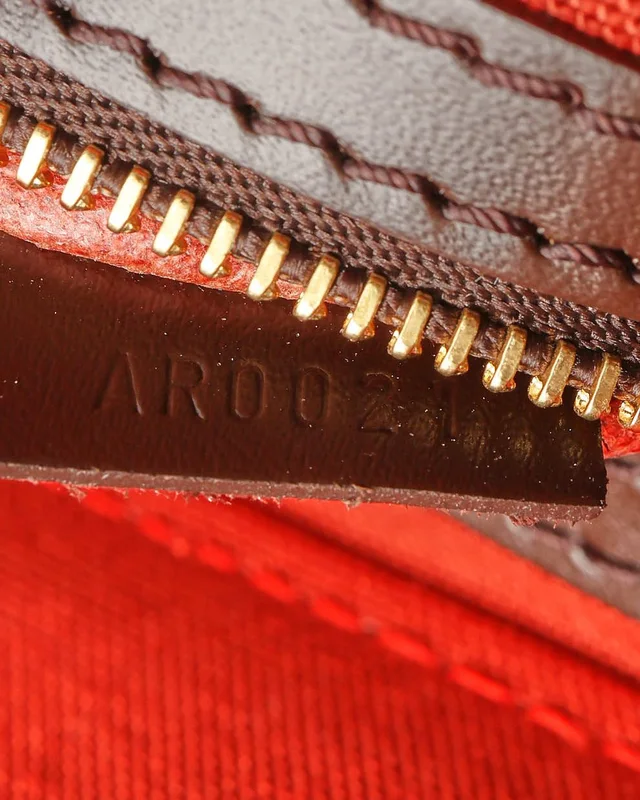 Louis Vuitton Damier Greenwich GM Weekend Bag in Canvas from A Retro Tale, photo 7 of 7