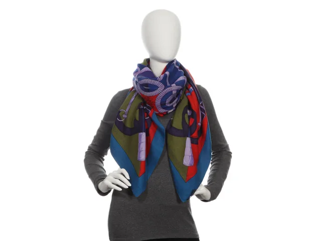 Hermès Exceptional Kantha Double Sens Eperon D’Or and Quadrige Silk Shawl 140cm in Silk from Ann's Fabulous Finds, photo 10 of 10