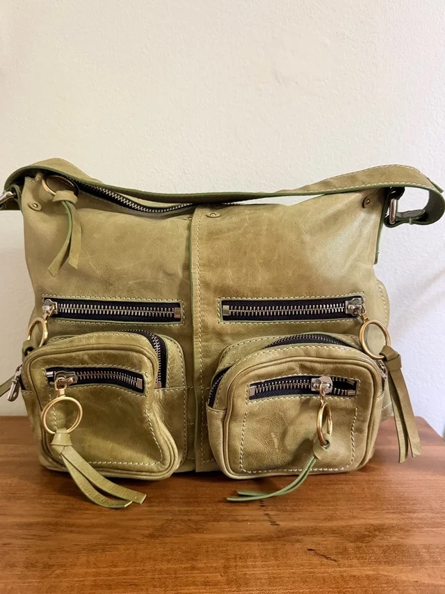 Chloé Olive Green Paddington Betty Bag in green Leather from Poshmark, photo 1 of 1
