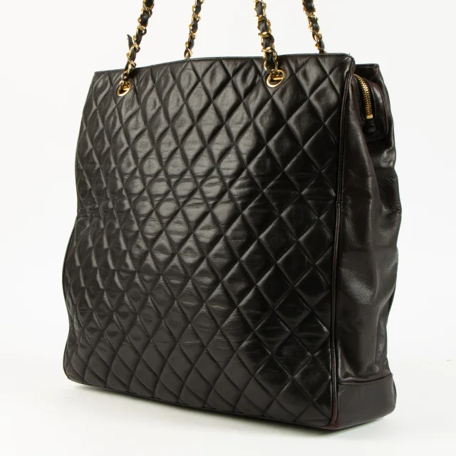 Chanel Vintage Black Quilted Lambskin Large Tote Bag in Black Lambskin from Labellov, photo 3 of 5