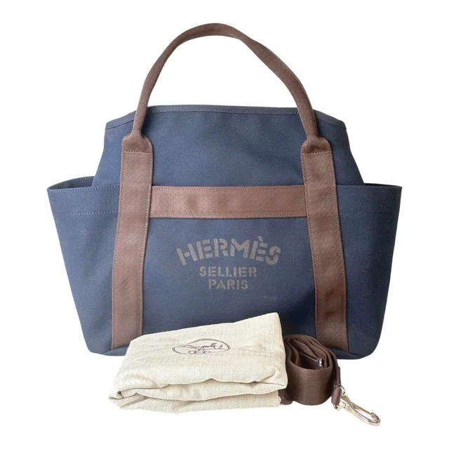 Hermès The Grooming Bag from Luxury Promise