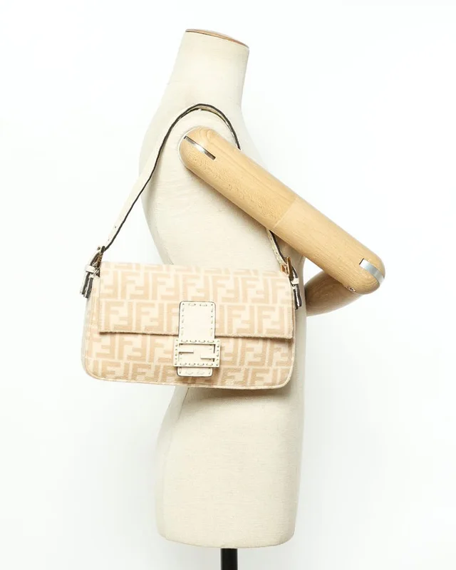 Fendi Zucca Baguette Bag in Wool from A Retro Tale, photo 8 of 8