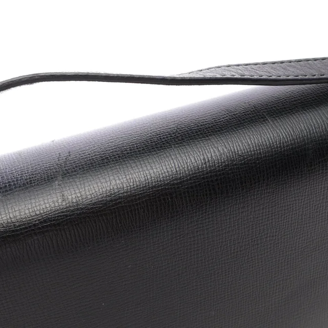 Bottega Veneta The Classic Leather Shoulder Bag in Leather from LuxUness, photo 5 of 10