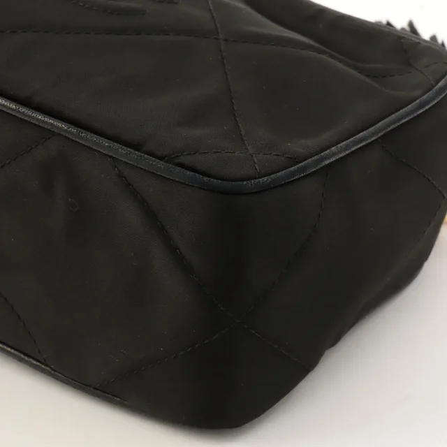 Chanel Vintage Silk Satin CC Mark Stitch Tassel Chain Shoulder Bag Black from around 1985-1990 in Black Satin from VINTAGE QOO TOKYO, photo 9 of 11