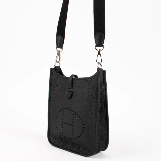 Hermès Evelyne 16 Black Clemence PHW in Black Clemence leather from Labellov, photo 3 of 7