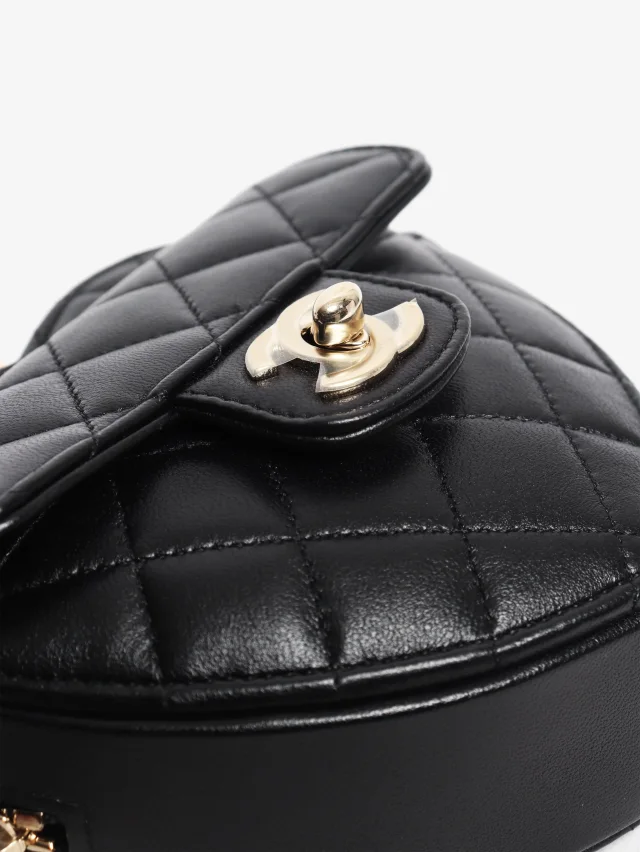 Chanel Black 2021 lambskin heart bag in Black Lambskin from Sign of the Times, photo 4 of 8