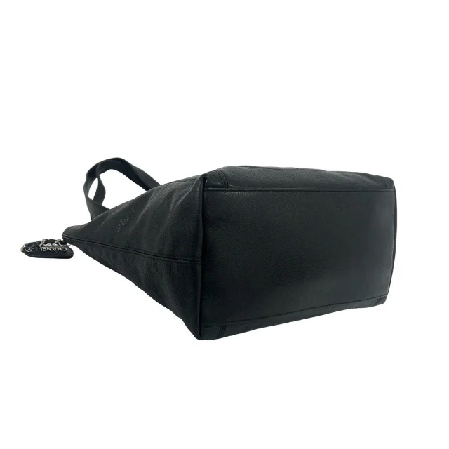 Chanel Tote Bag in Black Caviar leather from LuxUness, photo 7 of 10