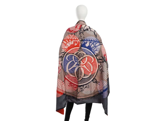 Hermès Exceptional Suite et Poursuite Cashmere Silk Embroidered Giant Scarf 140cm in Silk from Ann's Fabulous Finds, photo 6 of 7