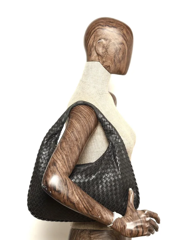 Bottega Veneta Intrecciato Small Hobo Bag in Woven leather from A Retro Tale, photo 9 of 9