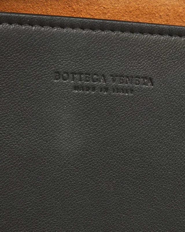 Bottega Veneta Small Cassette Bag in Leather from A Retro Tale, photo 10 of 11