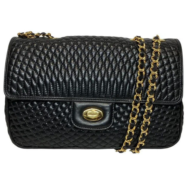 Bally Chain Shoulder Bag Leather Shoulder Bag in Leather from LuxUness