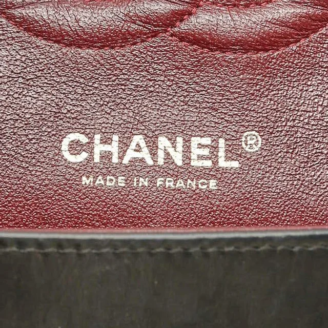Chanel Classic Medium Double Flap Bag in Leather from A Retro Tale, photo 7 of 9