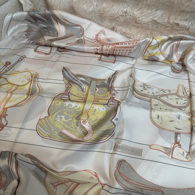 Hermès silk scarf in Silk from Luxury Promise
