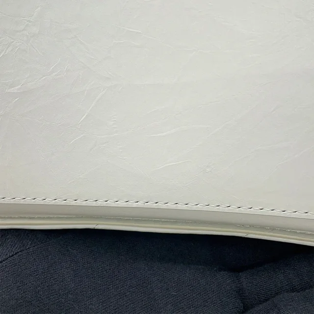 Balenciaga ChainShoulder Crash White716393210J09001 Leather Size Medium in Leather from GALLERY RARE, photo 8 of 17