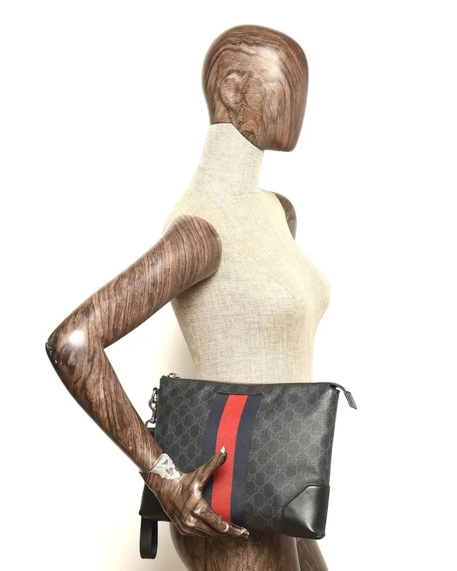 Gucci GG Supreme Clutch Bag in Canvas from A Retro Tale, photo 8 of 8