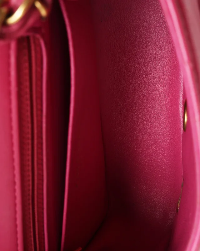 Chanel Chevron Mini Square Flap Bag in Leather from A Retro Tale, photo 7 of 10