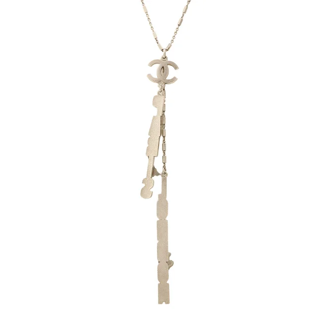 Chanel 2008 CC Mark Paris London Design Necklace, Silver in Silver from VINTAGE QOO TOKYO, photo 2 of 2