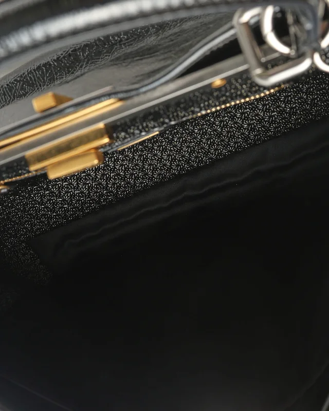 Fendi Large Peekaboo Bag in Patent leather from A Retro Tale, photo 7 of 9