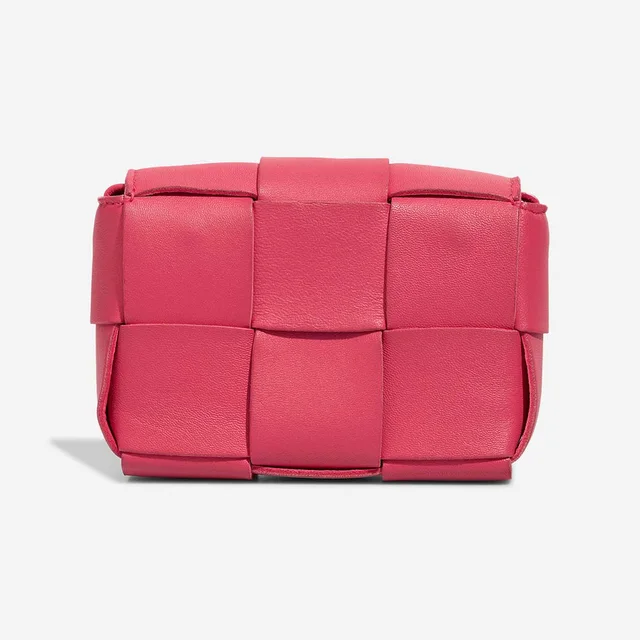 Bottega Veneta Cassette Micro Lamb Pink in Pink Lambskin from SACLÀB, photo 5 of 10