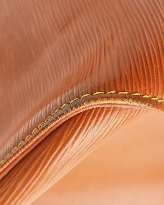 Louis Vuitton Epi Keepall 50 Weekend Bag in Leather from A Retro Tale, photo 8 of 9