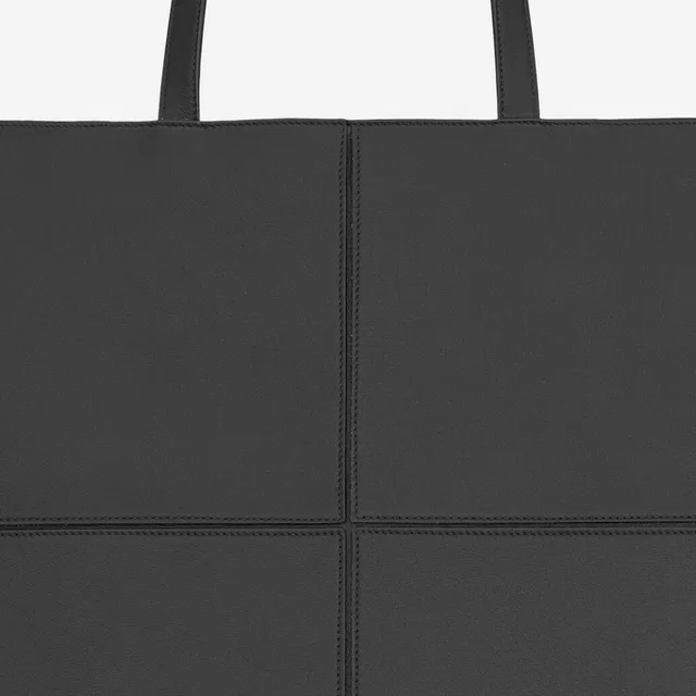 Saint Laurent Vegetable-Tanned Leather Tote Bag — Black in Black Leather from HEWI