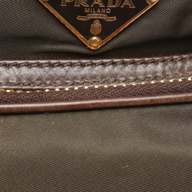Prada Tessuto Shoulder Bag in Nylon from A Retro Tale, photo 6 of 15