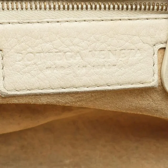 Bottega Veneta Tote Bag in Leather from A Retro Tale, photo 8 of 10
