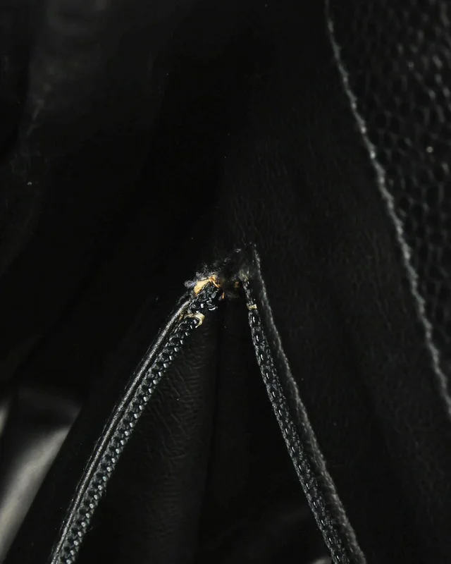 Chanel CC Caviar Chain Bag in Caviar leather from A Retro Tale, photo 10 of 14
