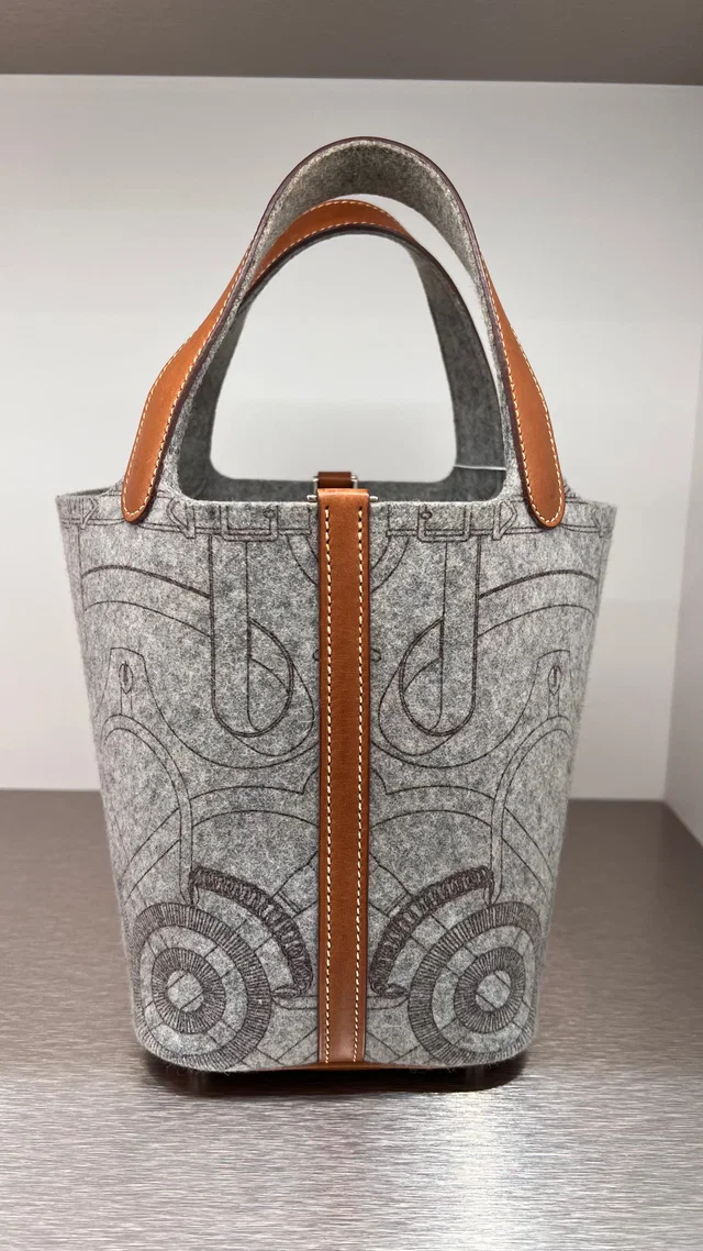 Hermès Picotin 18 Felt / Fauve Barenia PHW #L from Luxury Promise