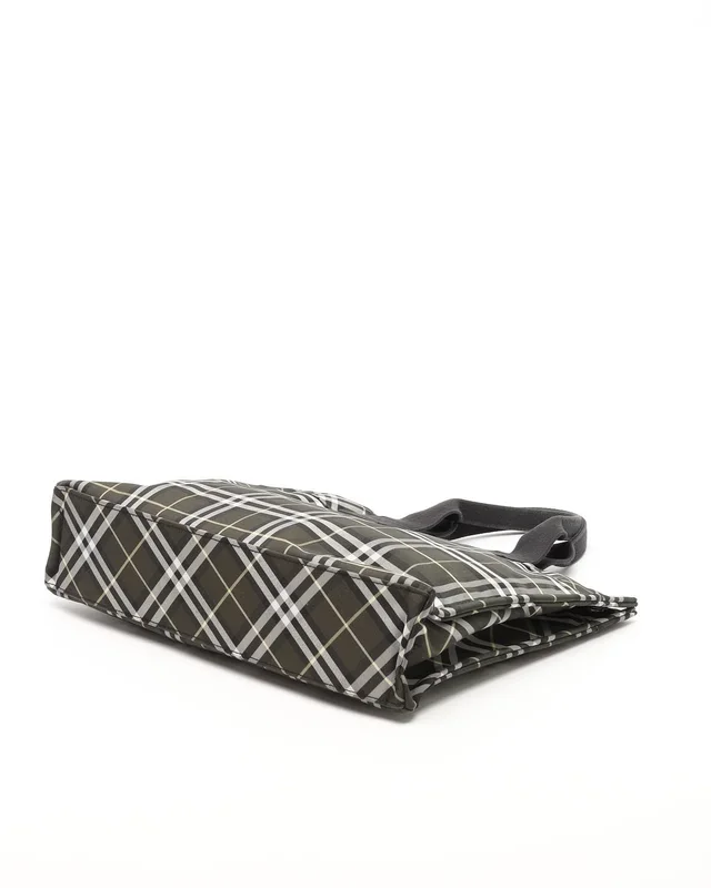 Burberry Nova Check Tote Bag from A Retro Tale, photo 4 of 12