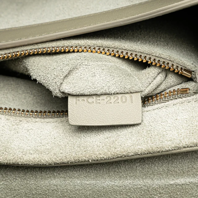 Celine Teen Smooth Calfskin Soft 16 Crossbody in green Calfskin from Her-Age, photo 7 of 10