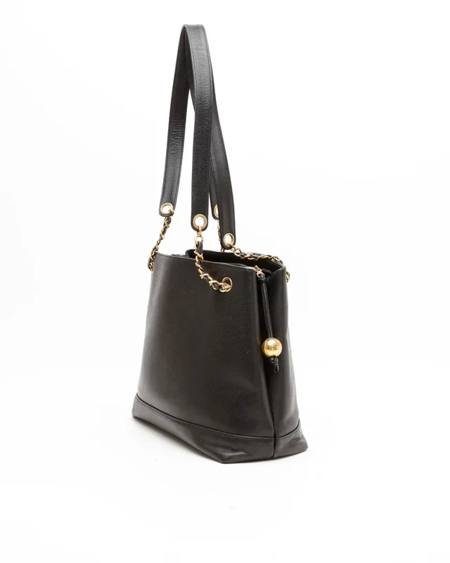 Chanel CC Caviar Chain Bag in Caviar leather from A Retro Tale, photo 3 of 14