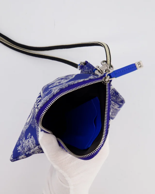 Dior 2021 Blue Technical Fabric Small Travel Crossbody Pouch with Animal Print Detail in Blue from Sellier, photo 7 of 7